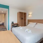 ريزدهوتيل ليه كورالينز 3*