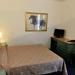 ريزدهوتيل ليه كورالينز كان