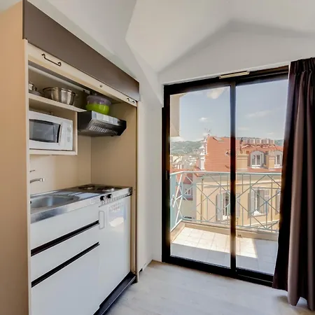 Residhotel Les Coralynes קאן