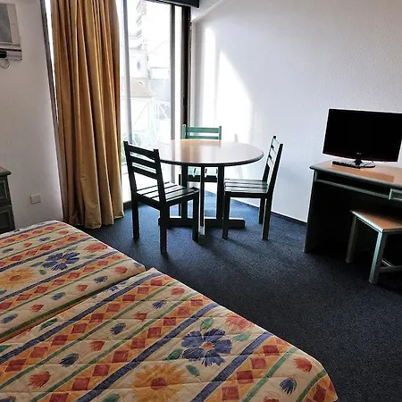 Residhotel Les Coralynes 3* Канны