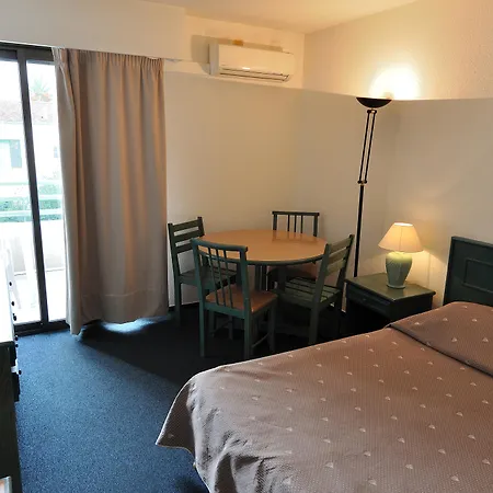 Апарт-отель Residhotel Les Coralynes Канны