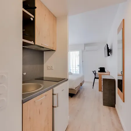 Residhotel Les Coralynes 3* Канны