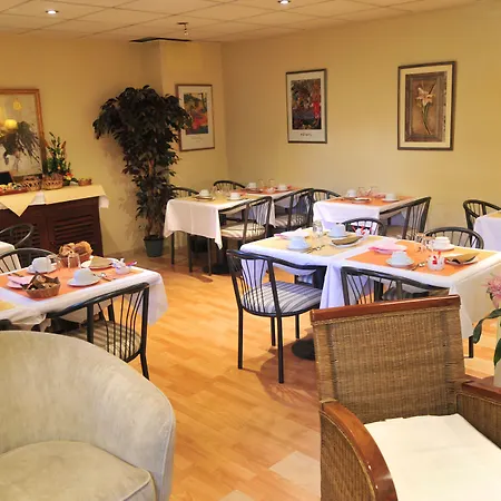 渣油克莱尼酒店 公寓式酒店 3*