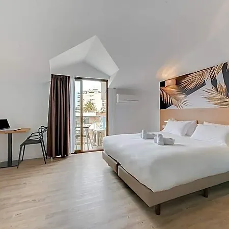 Apart Otel Residhotel Les Coralynes 3*