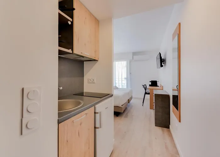 Residhotel Les Coralynes 3* Cannes