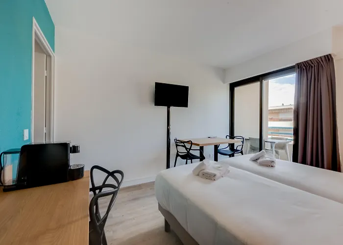 Residhotel Les Coralynes 3* Cannes