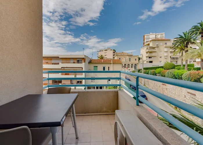 Residhotel Les Coralynes 3* Cannes