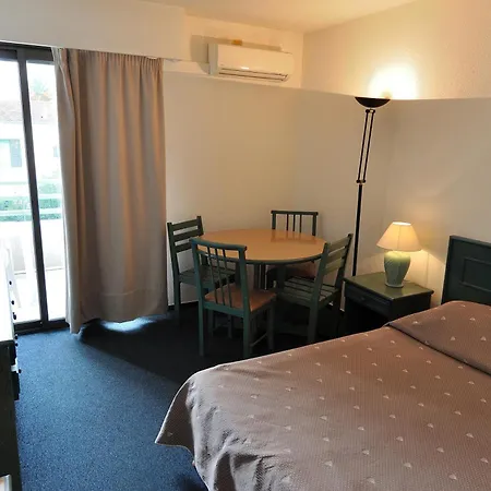 Hotel apartamentowy Residhotel Les Coralynes Cannes