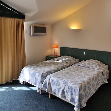 Residhotel Les Coralynes Hotel apartamentowy 3*