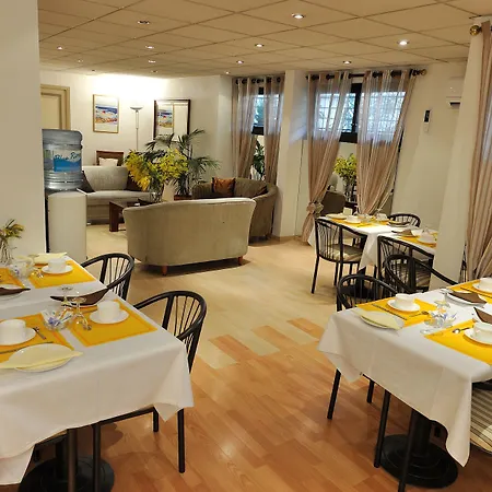 Hotel apartamentowy Residhotel Les Coralynes