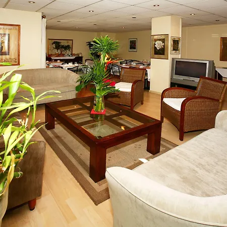 Hotel apartamentowy Residhotel Les Coralynes 3*