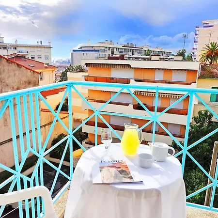 Hotel apartamentowy Residhotel Les Coralynes 3*